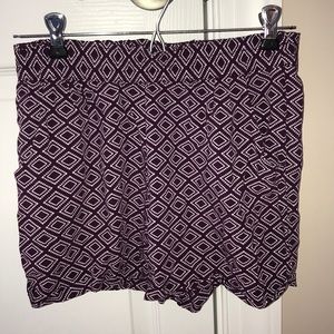 Girls size XL dressy shorts